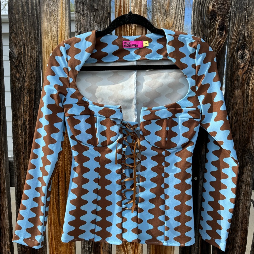 tyler mcgillivary top